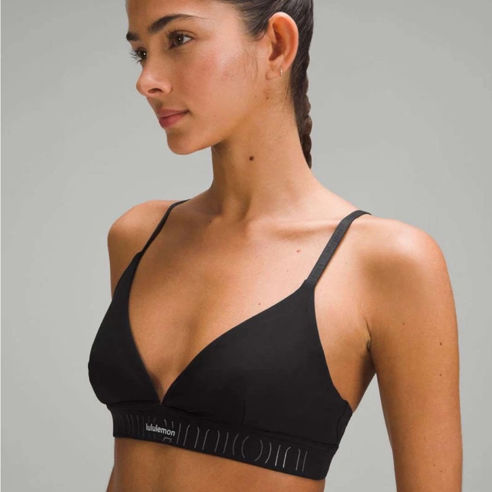 Lululemon License to Train Black Logo Convertible Bra 10